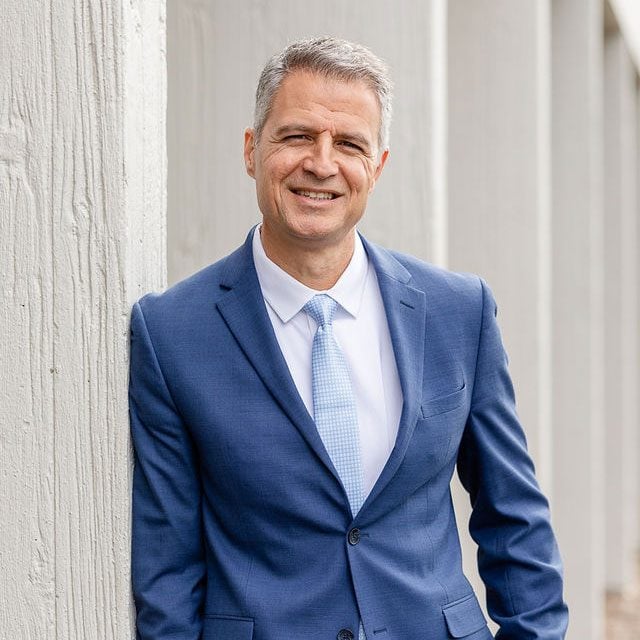 Dr. Sam Pappas